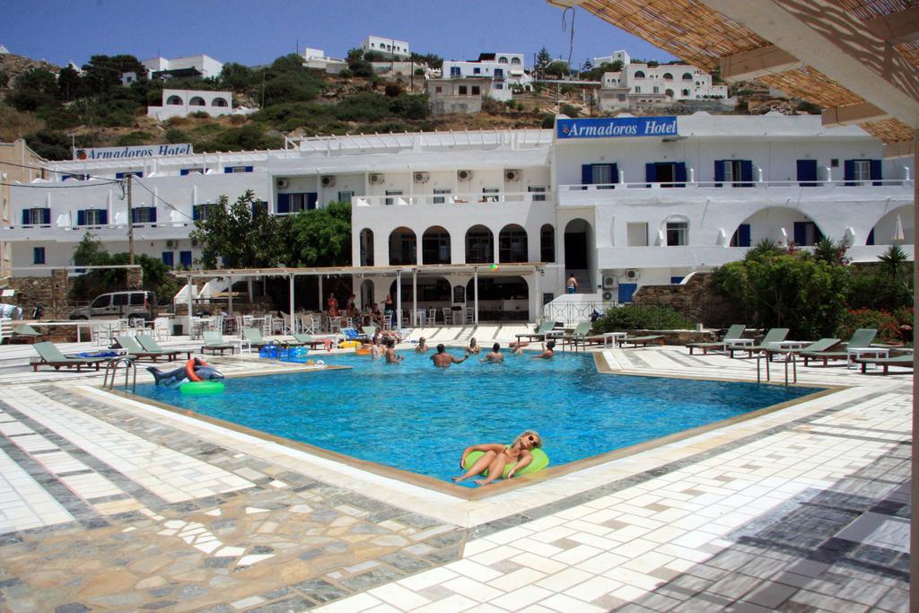 Armadoros Hotel / Ios Backpackers 外观 照片